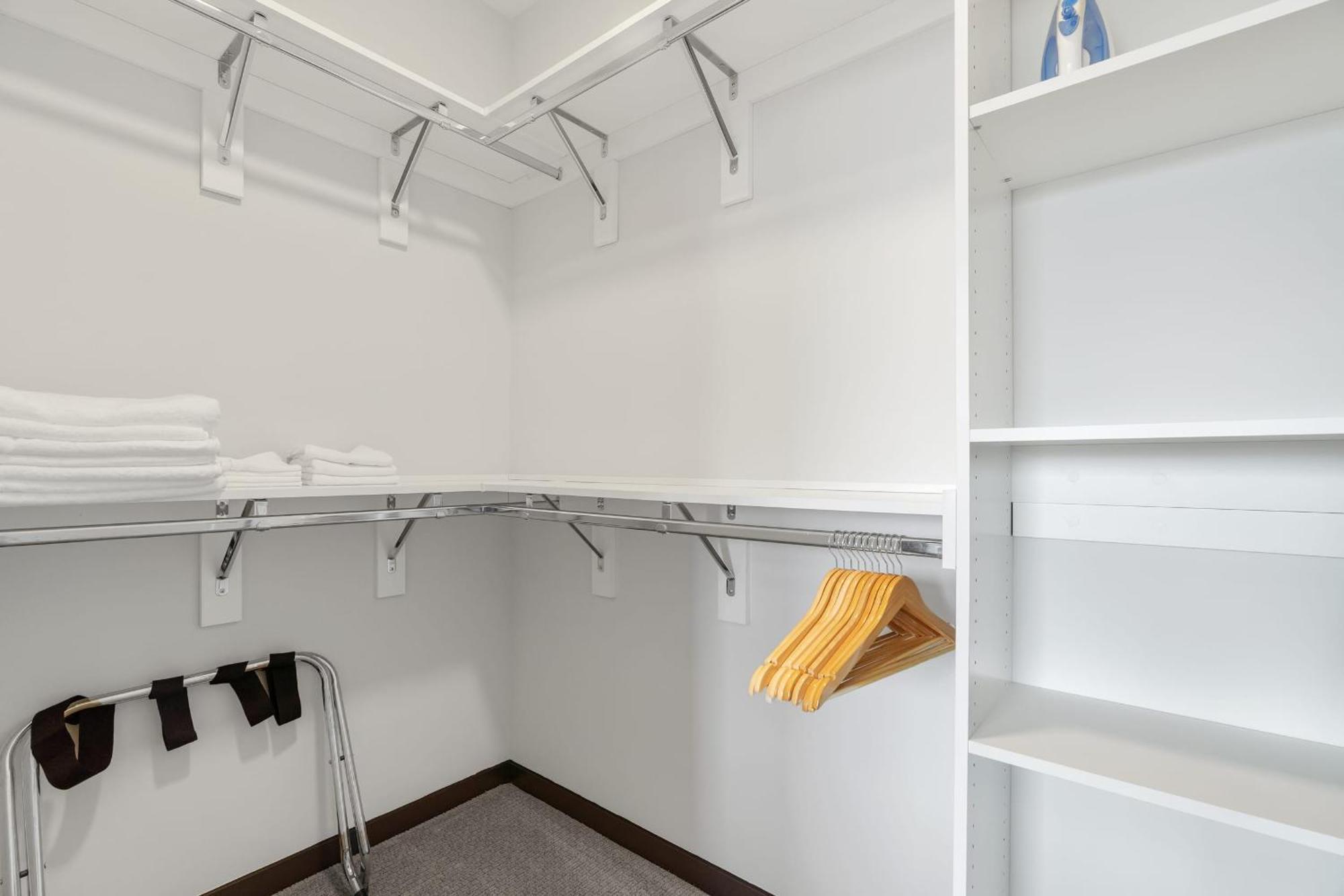 Cozysuites On Mass With Garage Parking #7 Indianapolis Luaran gambar